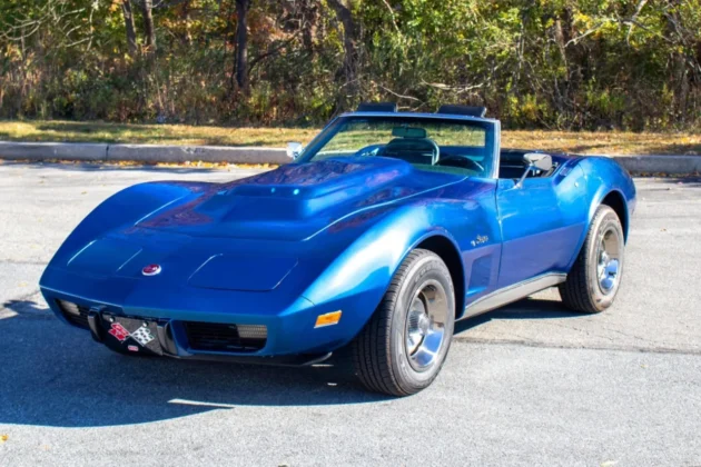 1975 Chevrolet Corvette Convertible 4-Speed