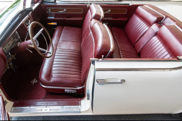 1962 Lincoln continental convertible - Image 6