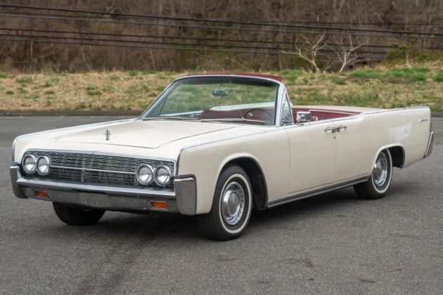 1962 Lincoln continental convertible